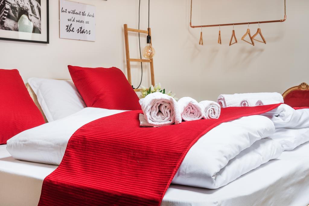 Bluamaranto Bed & Breakfast เวโรนา ภายนอก รูปภาพ