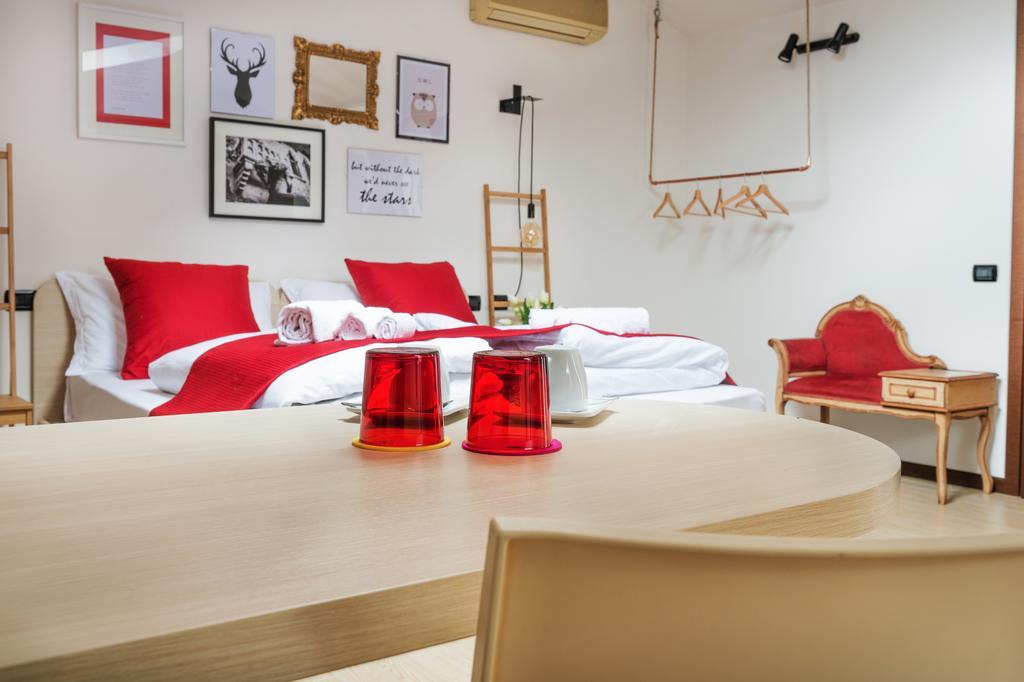 Bluamaranto Bed & Breakfast เวโรนา ภายนอก รูปภาพ
